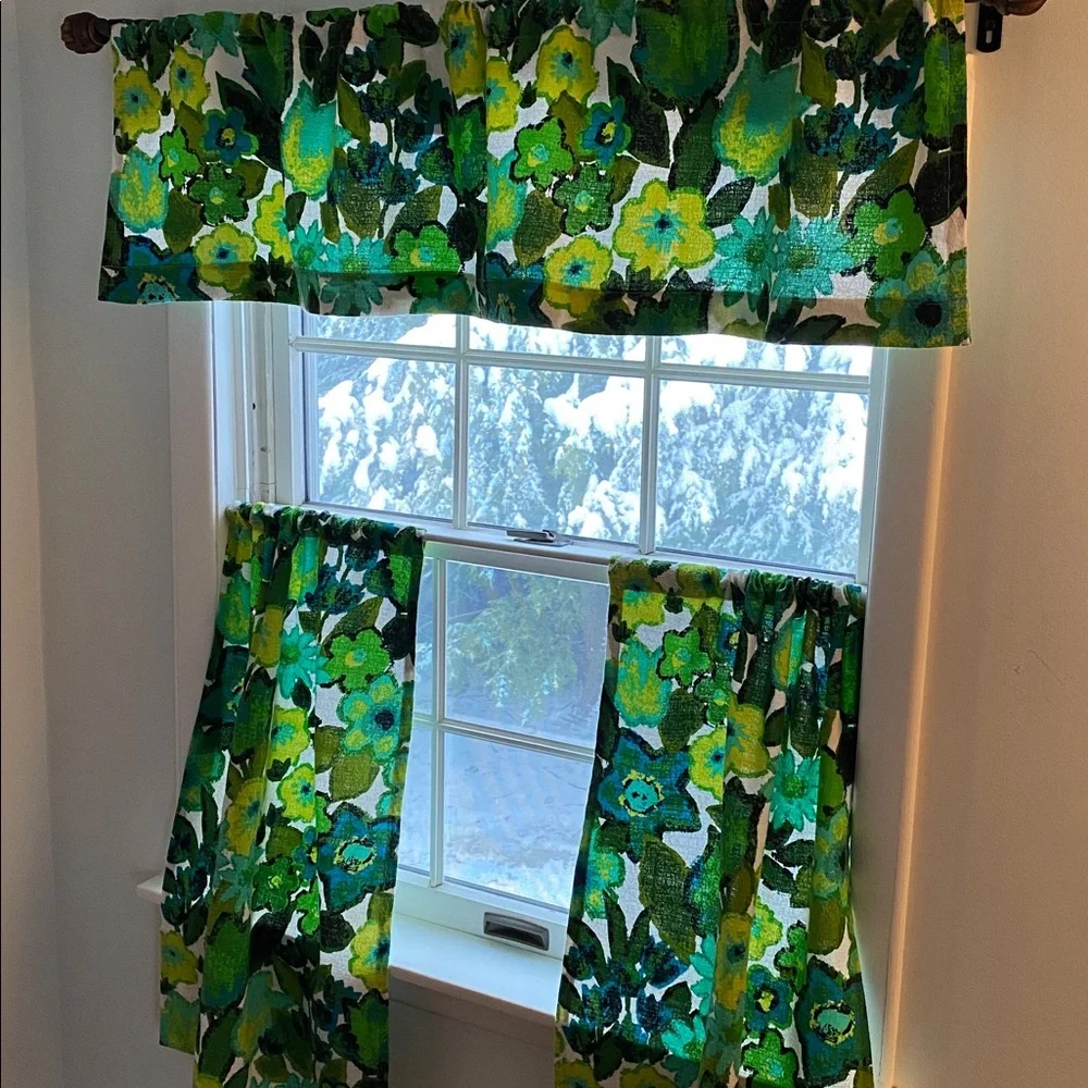 VTG Handmade Floral Café Curtains 3pc Set